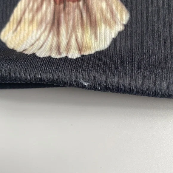 Ladies Swim top - Picture 6 of 6